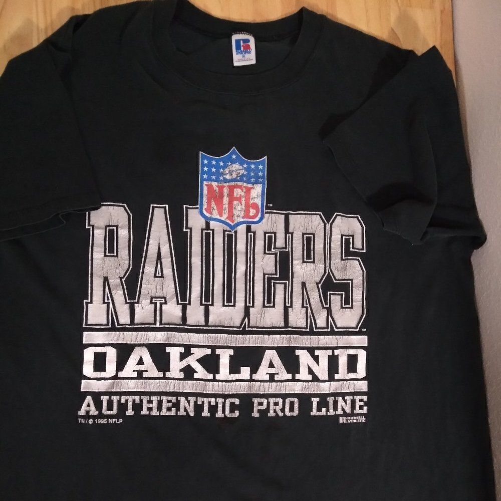 Vintage Russell Athletic Oakland Raiders Pro Line T-Shirt